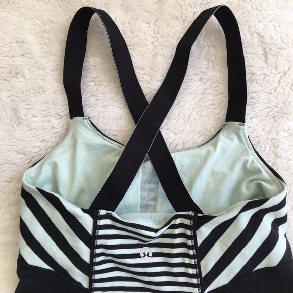 Lululemon Striped Tank Top Size 4 - Picture 4 of 6